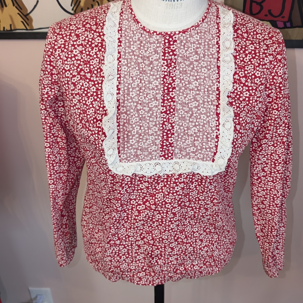 Red Floral Long Sleeve Blouse with Lace Detail